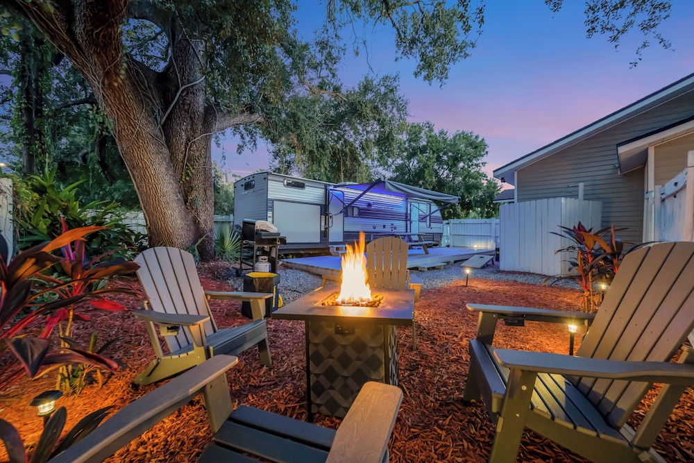 Comfort Mobile Home, 2 Bedrooms, Garden View