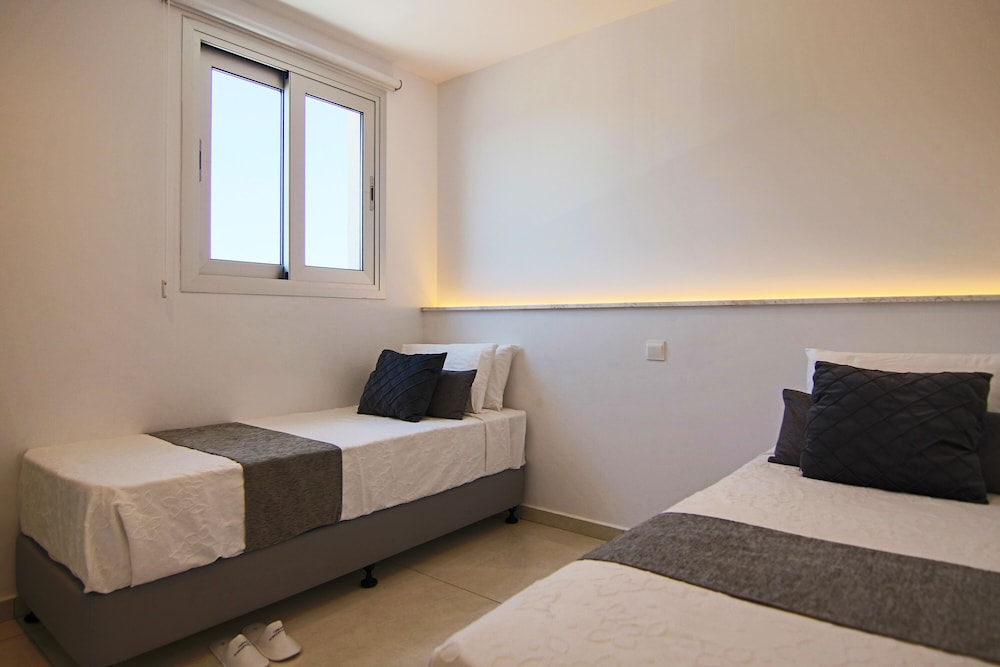 Executive Apartment photo 3