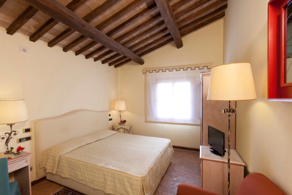 Economy Room photo 1