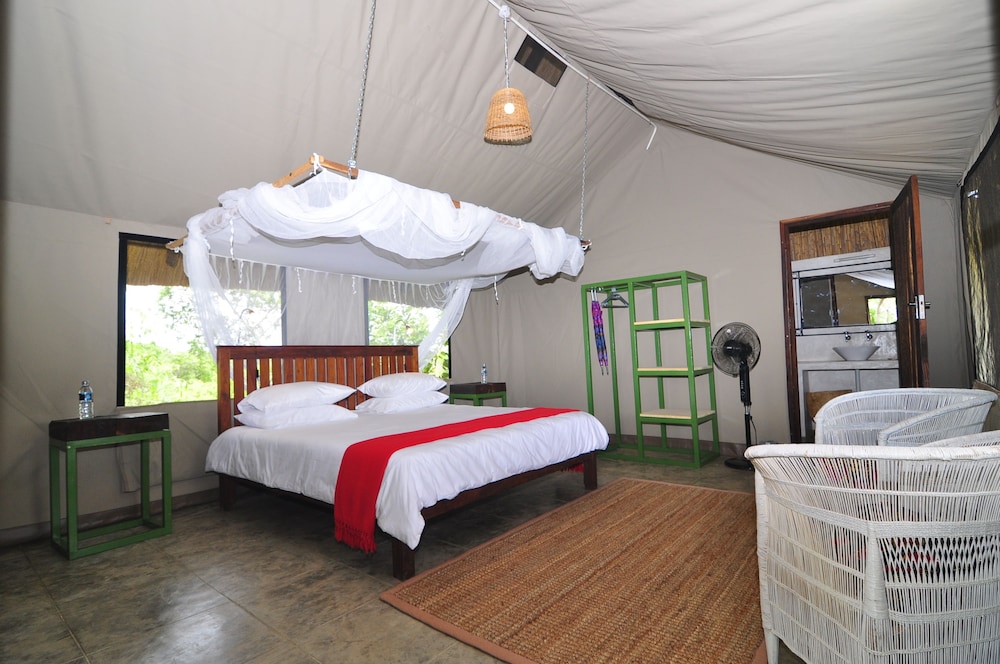 Standard Tent photo 1