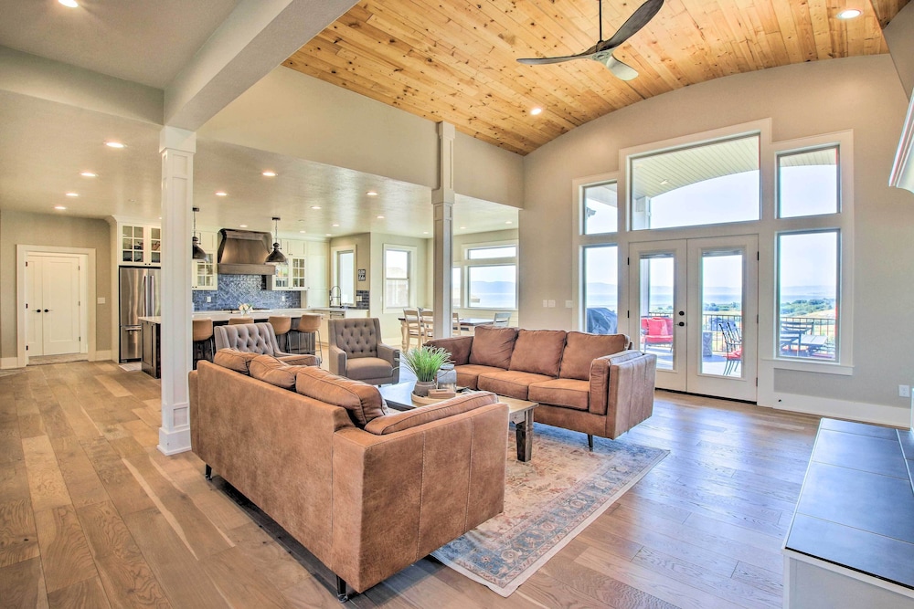 House (6 Bedrooms) photo 1