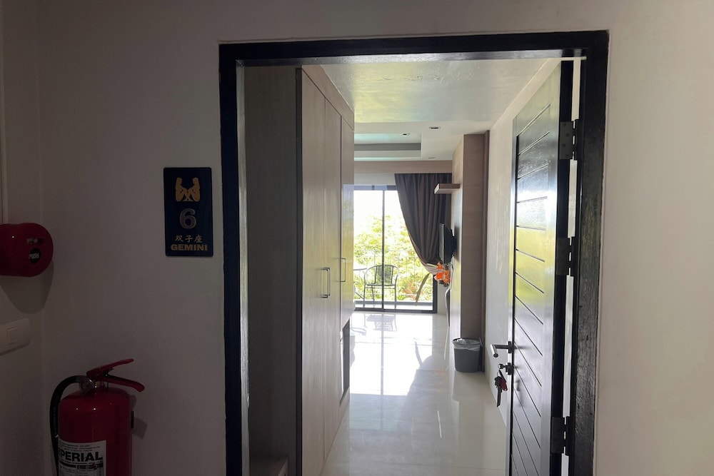 Superior Room, Sea View - Photo 5