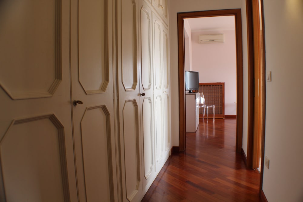Family Apartment, 2 Bedrooms, Balcony, Partial Sea View (Orchidea vista mare)