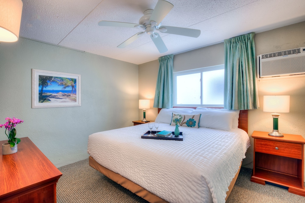 Ocean View Two-Room Kitchen King Suite