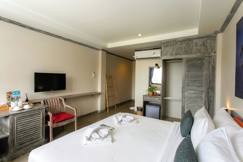 Junior Room - Photo 12