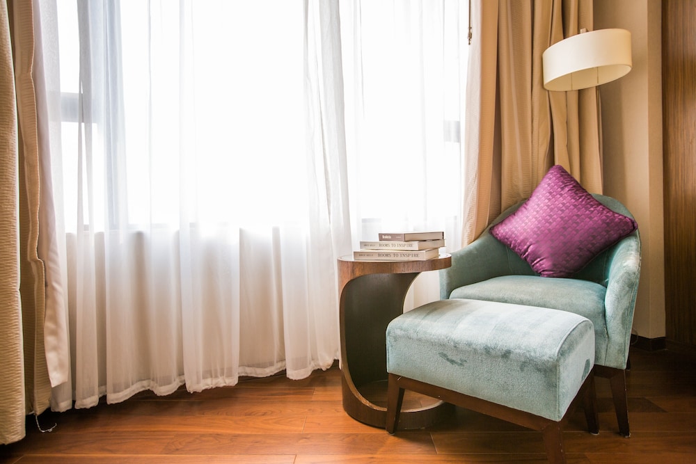 Apartment, 2 Bedrooms, City View - Photo 4