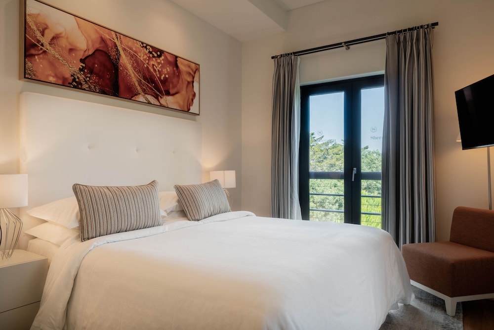 Panoramic Suite, 2 Bedrooms, Garden View (Balcony) - Photo 2