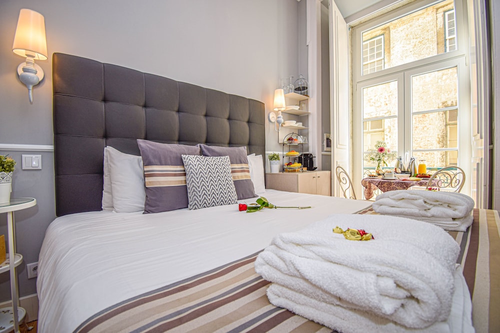 Design Suite, 1 Bedroom, 2 Bathrooms, City View photo 2
