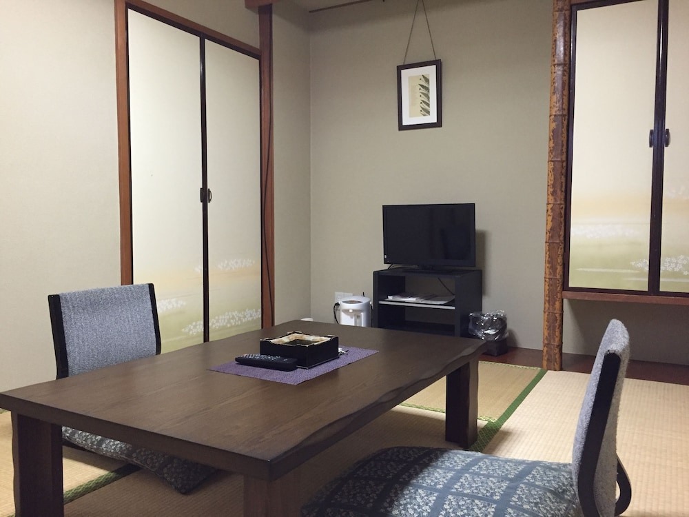 Japanese Style Room For 2 Guests With Bathroom photo 1