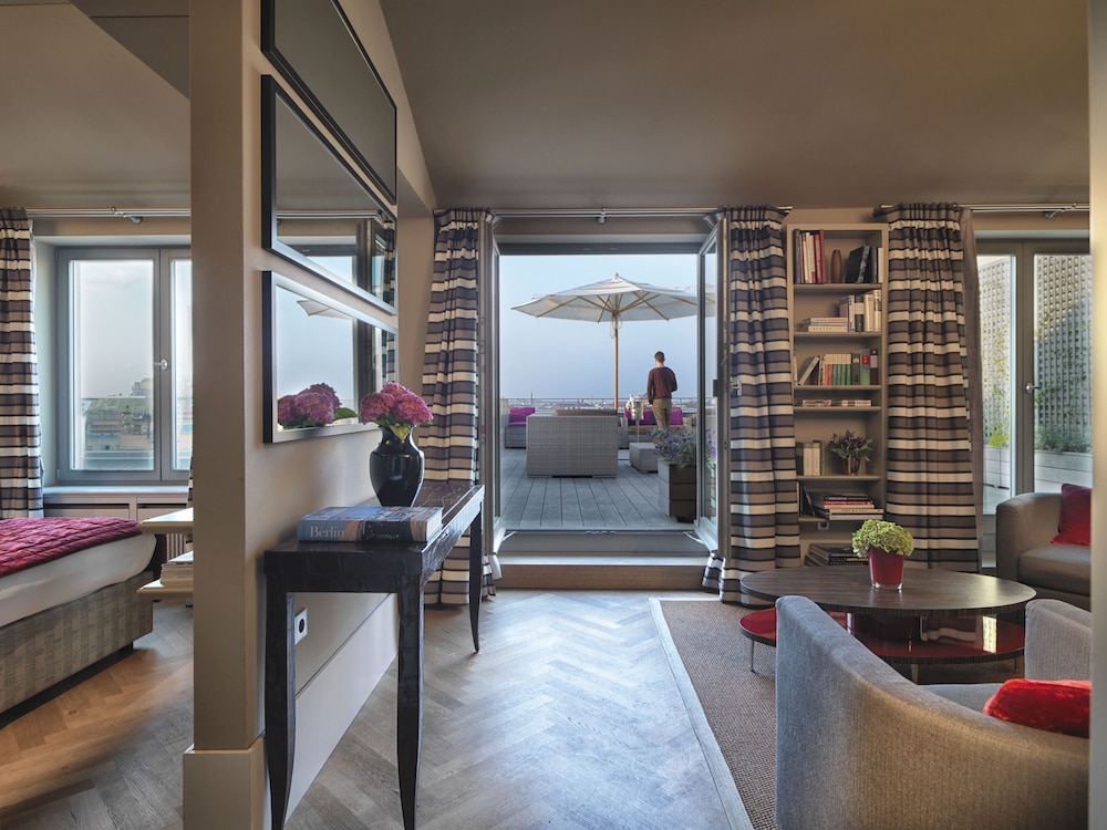 Suite, Terrace
