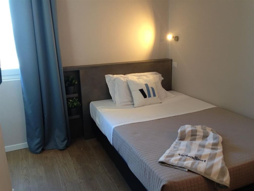 Standard Double Room Single Use with French bed