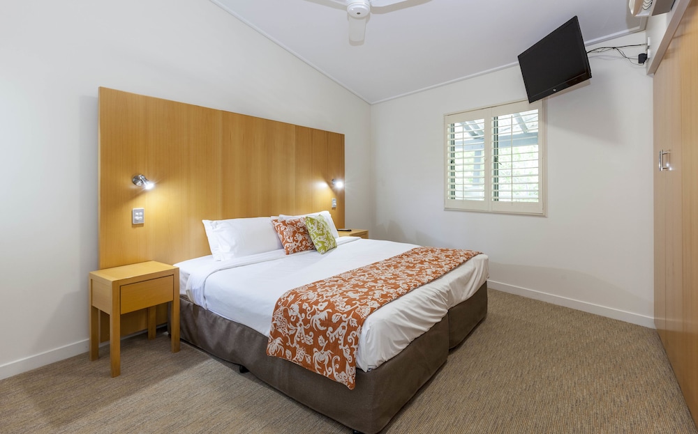 Family Apartment, 2 Bedrooms, 2 Bathrooms, Lagoon View photo 3