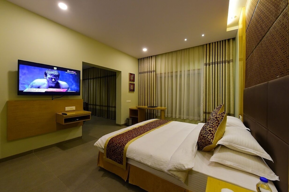 Deluxe Suite photo 1