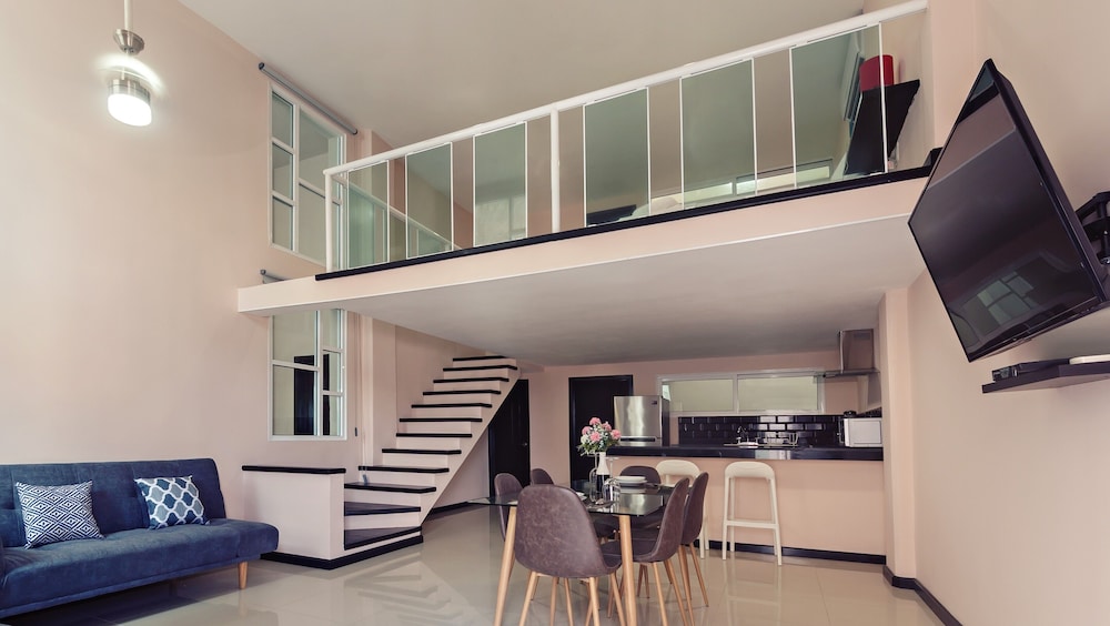 Loft - Photo 8