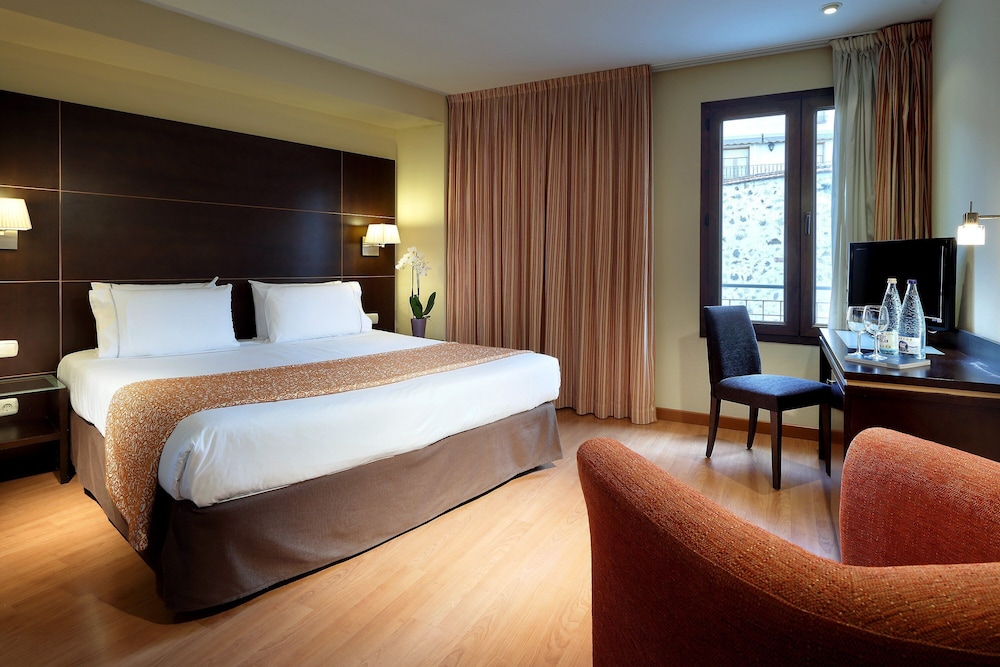 Standard Room, 1 Double Bed - Photo 7