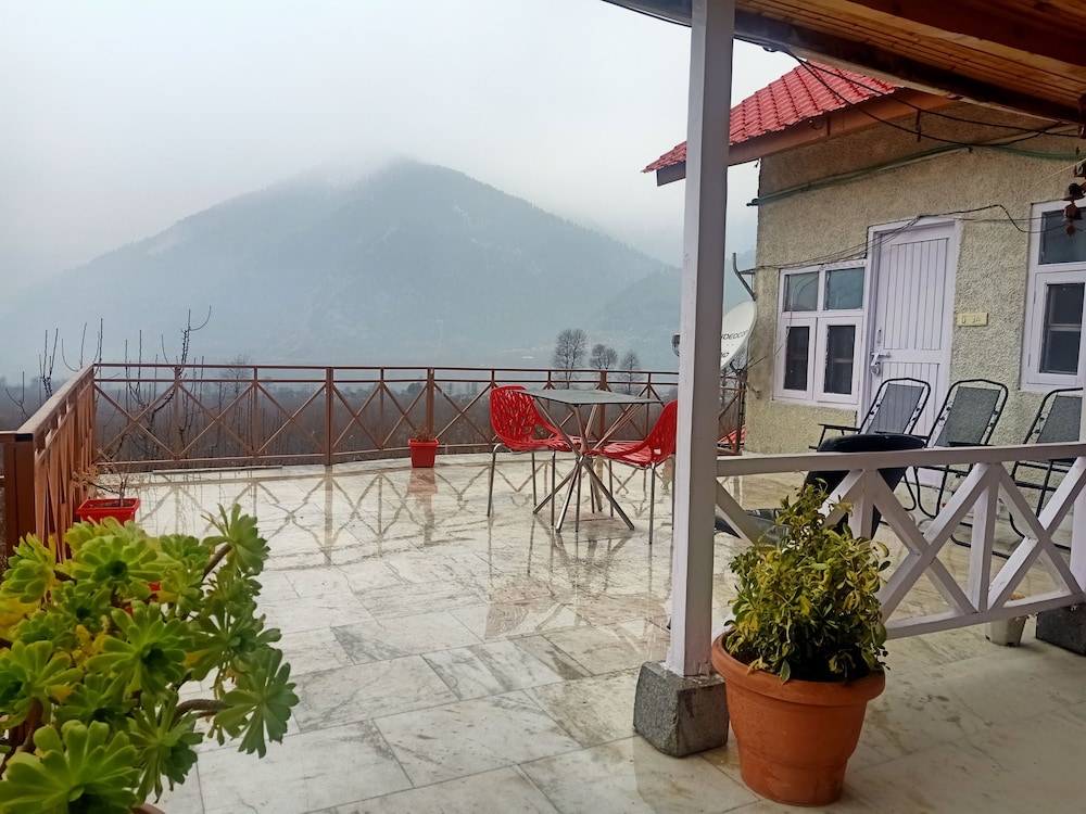 Panoramic Villa photo 2
