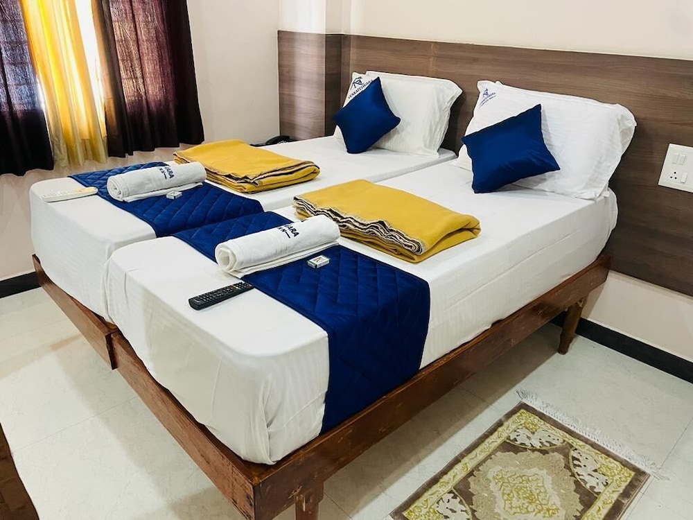 Double or Twin Room - Photo 2