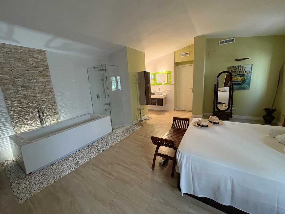 Comfort Villa, Garden View