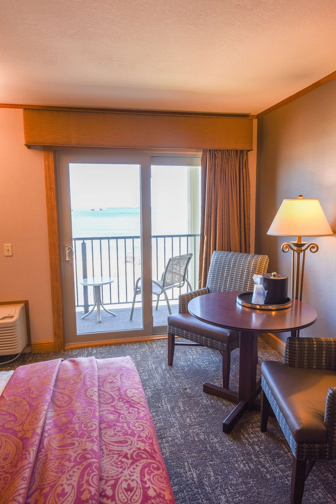 Suite, Multiple Beds, Non Smoking, Lakeside (with Sofabed) - Photo 6