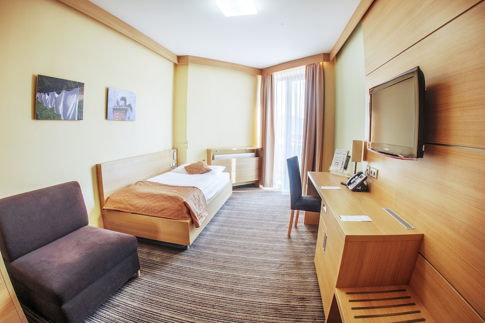 Business Single Room, 1 Twin Bed