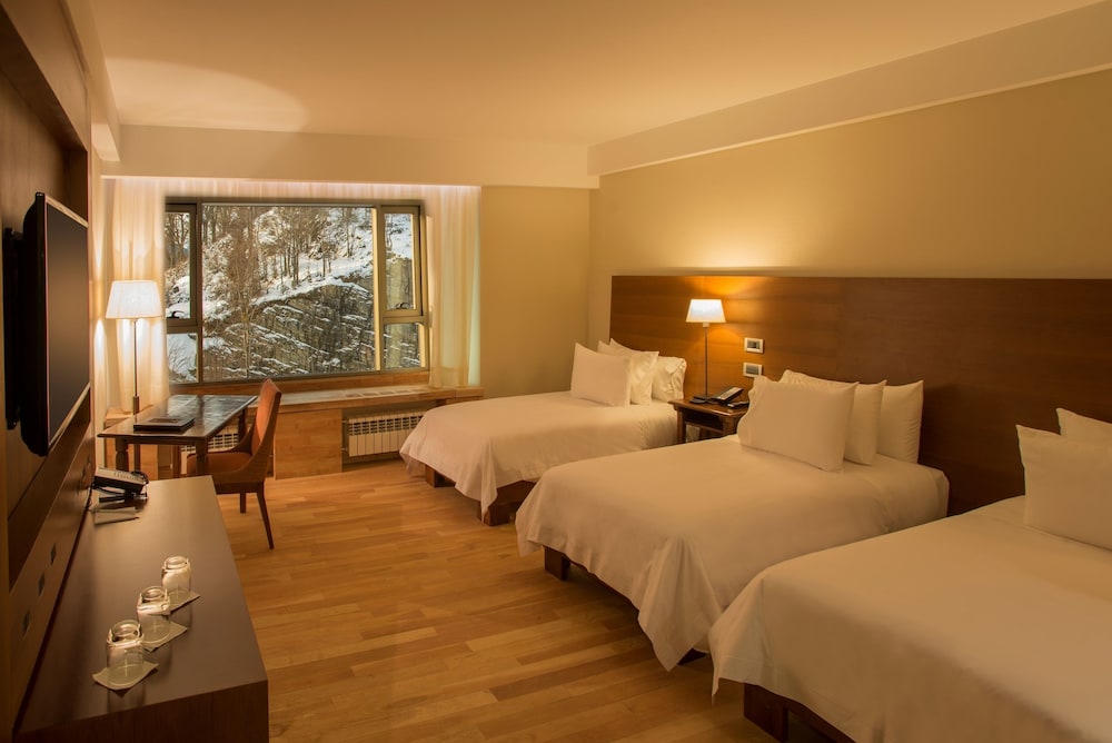 Deluxe Triple Room, Mountain View photo 3