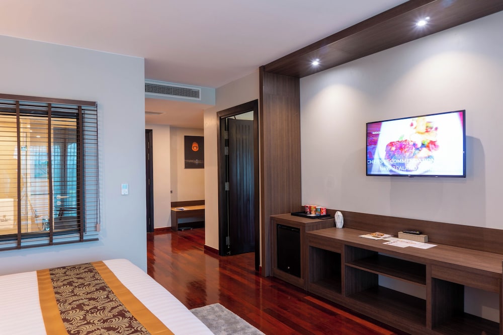 Royal Suite photo 2