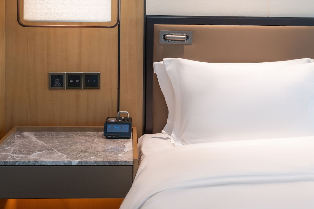 Business King Room - Photo 5
