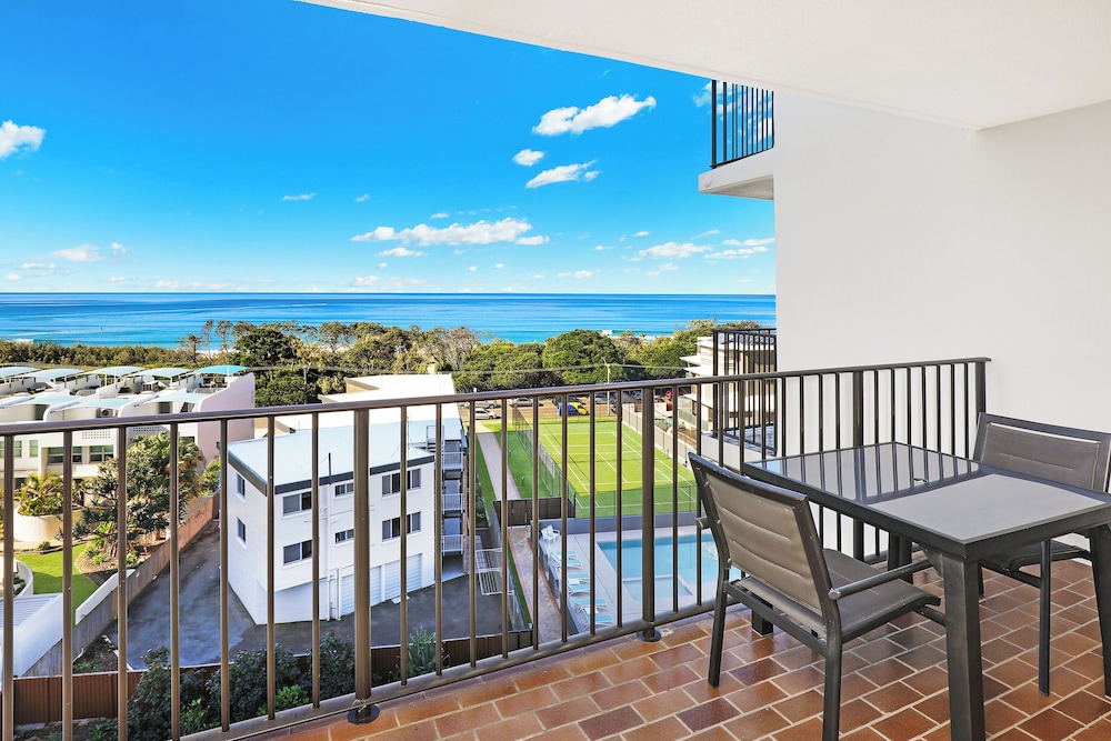 2 Bedroom Ocean View Apartment photo 3