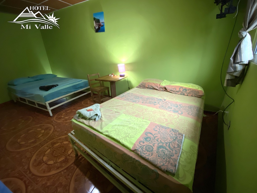 Basic Double Room, Multiple Beds photo 1