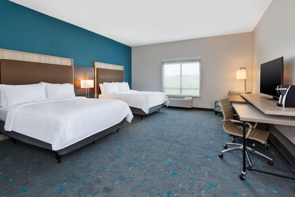 Premium Room, 2 Queen Beds - Photo 1