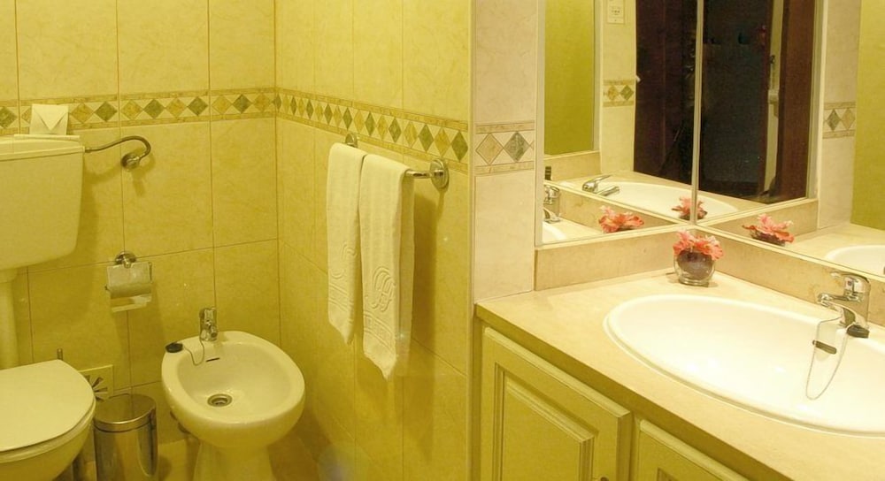 Available room