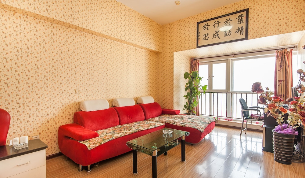 One-Bedroom Apartment C photo 2