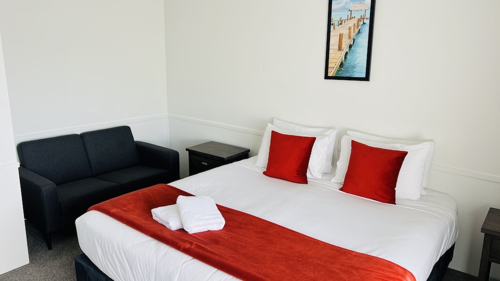 Two Bedroom Unit photo 1