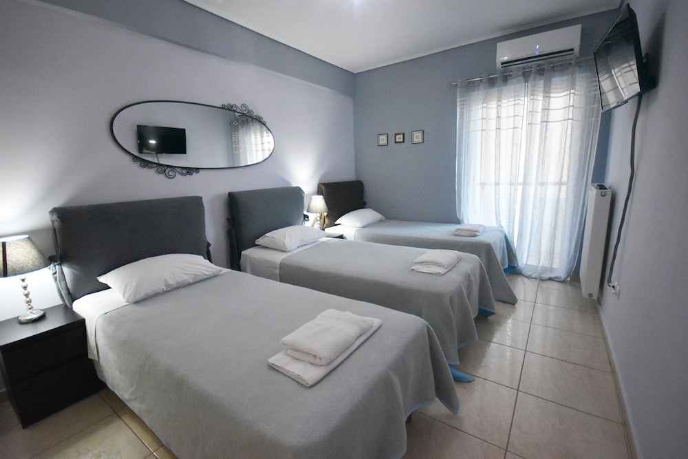 Economy Triple Room, Non Smoking, Ensuite (R22)