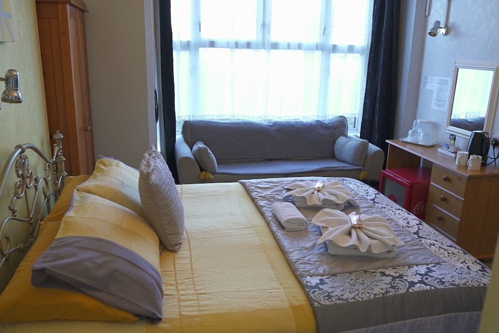 Suite, Ensuite photo 3