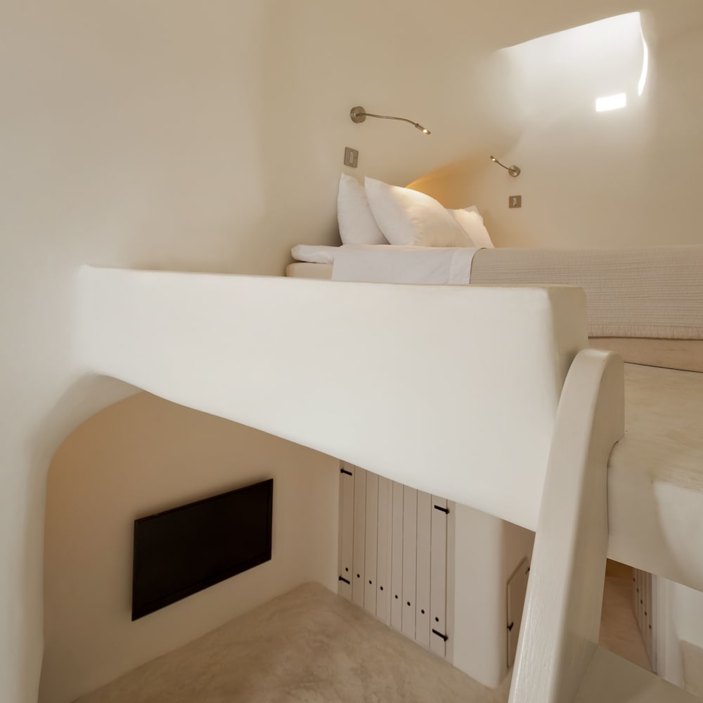 Premium Loft with Balcony Caldera View - Photo 13