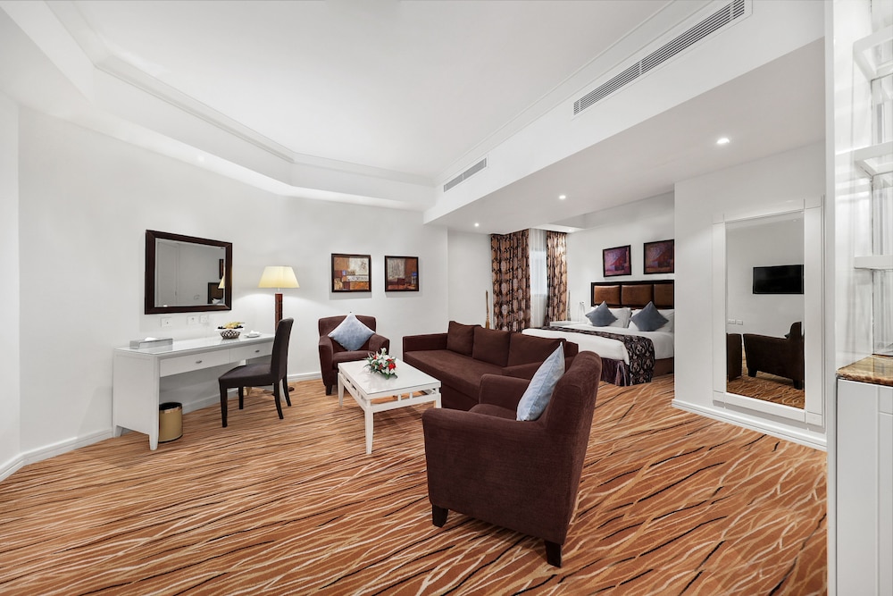 Deluxe Room - Photo 4