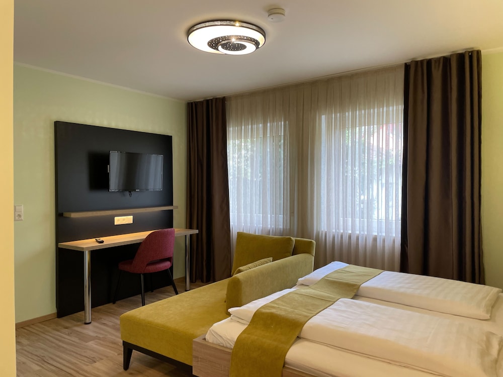 Classic Double Room, 1 Bedroom - Photo 4