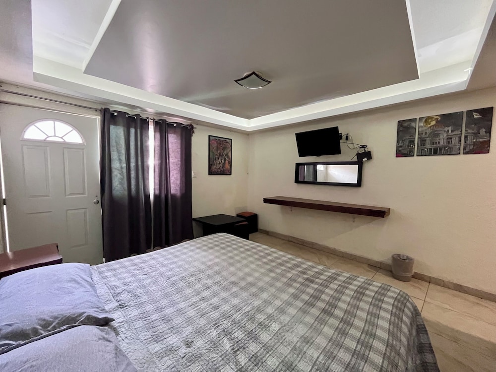 Luxury Room, Balcony, Courtyard View