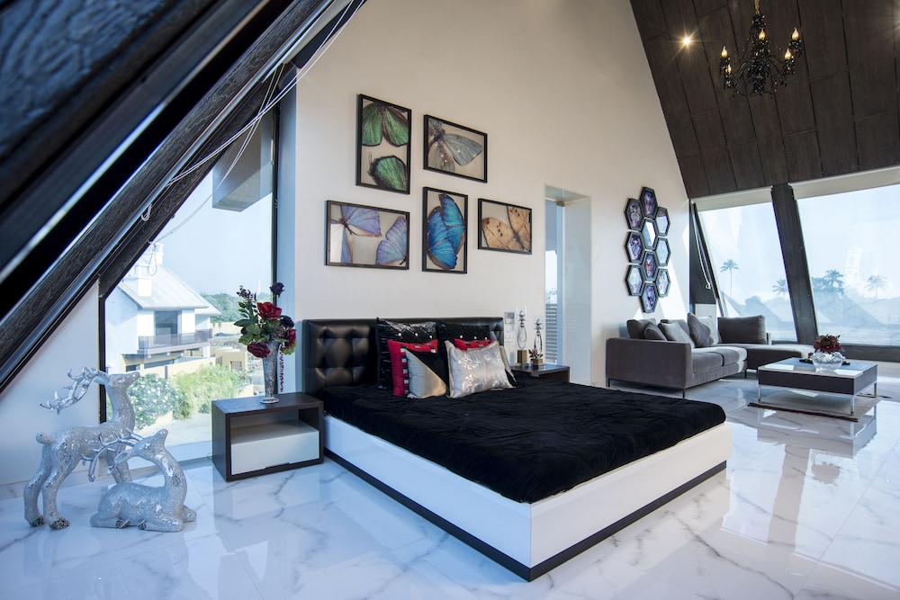 Suite Room