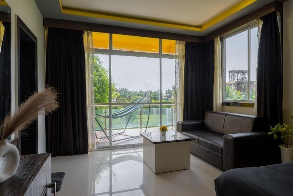 Premium Double Room, Balcony photo 2