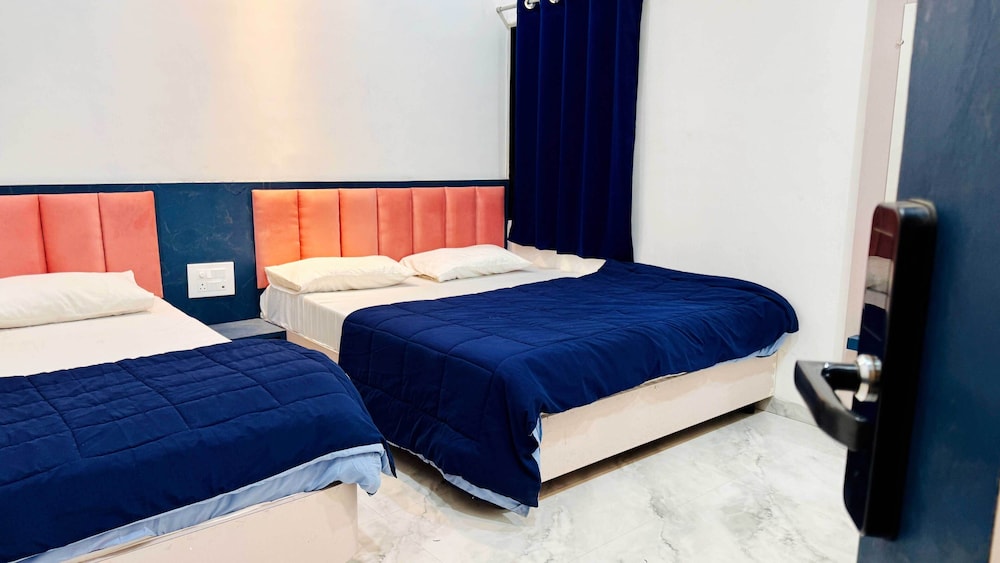 Deluxe Triple Room photo 2