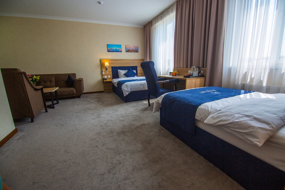 Business Twin Room