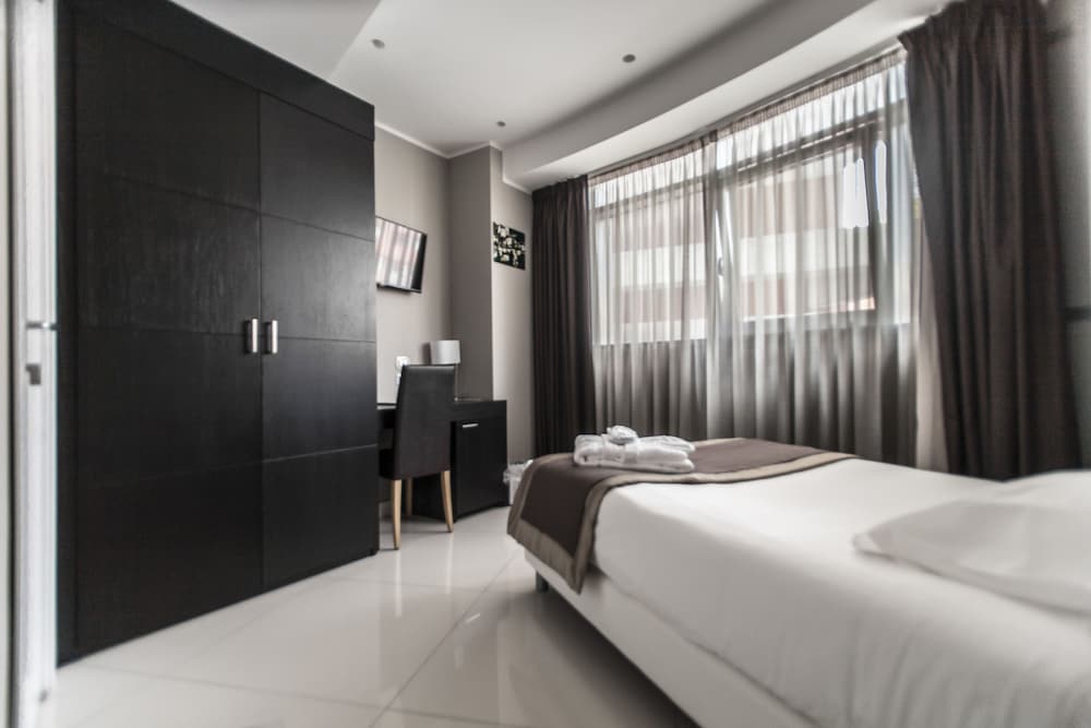 Classic Single Room