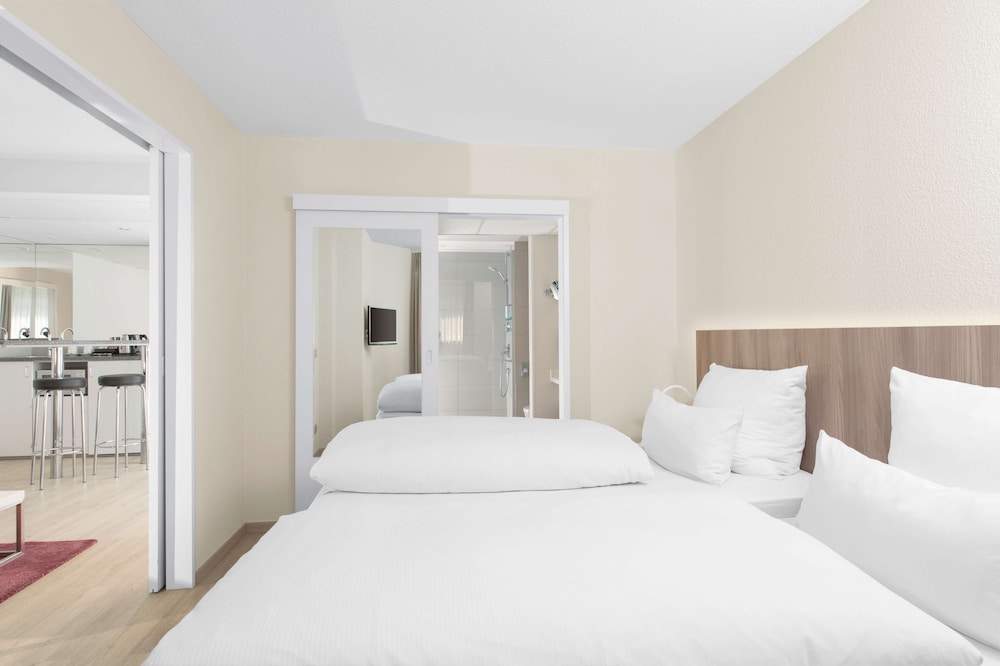 Suite (Extra Bed 3 adults) photo 2