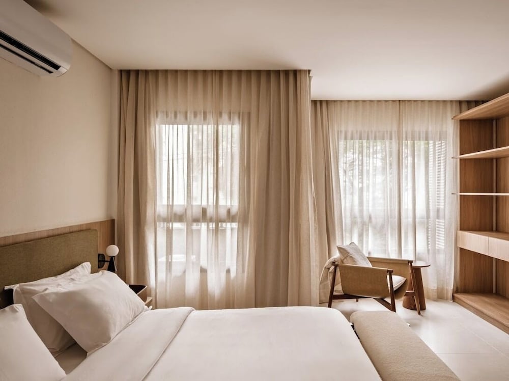 Available room