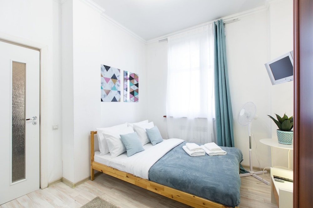 Economy Triple Room