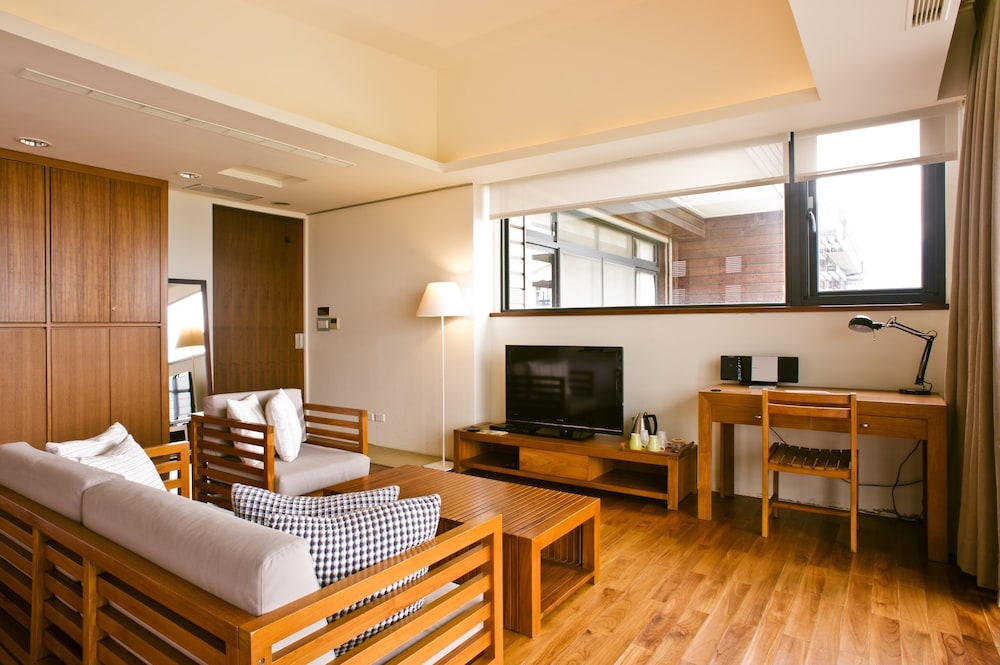 Family Quadruple Room, 2 Double Beds, Ocean View photo 3