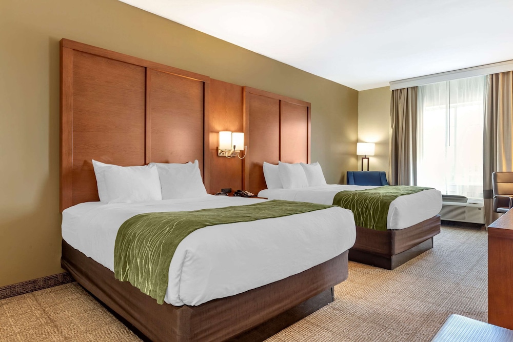 Room, 2 Queen Beds, Accessible, Non Smoking (Efficiency) - Photo 1