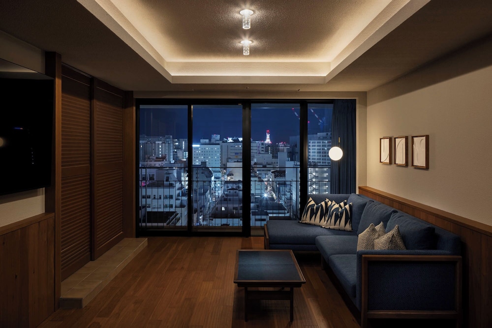 Terrace Suite (Bath with view, lounge access, free minibar) photo 2